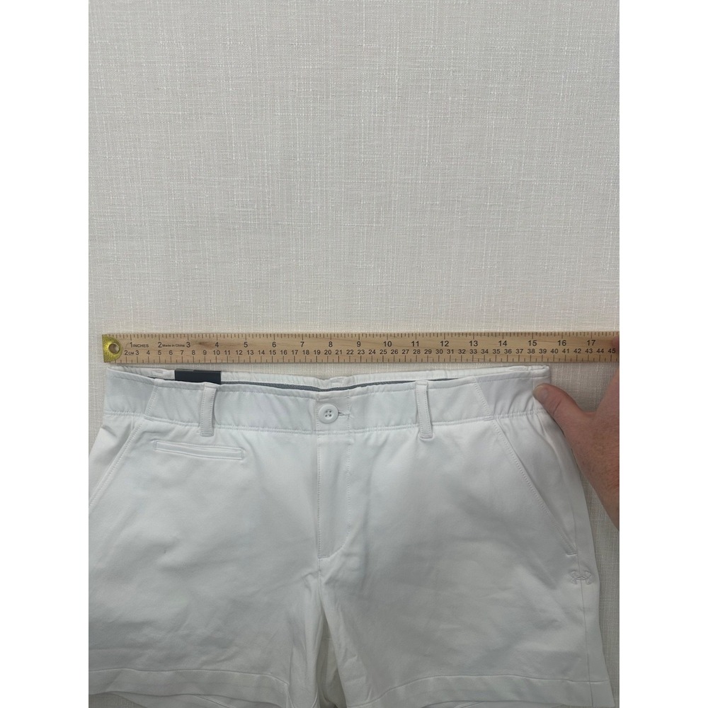 Under Armour HeatGear Women's Link Golf Shorts - White, Size 8 - Picture 9 of 11